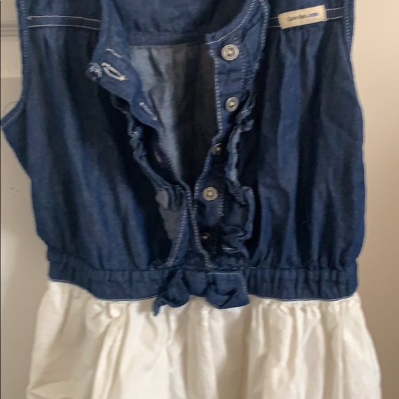 Clothes - Picture 5 of 7